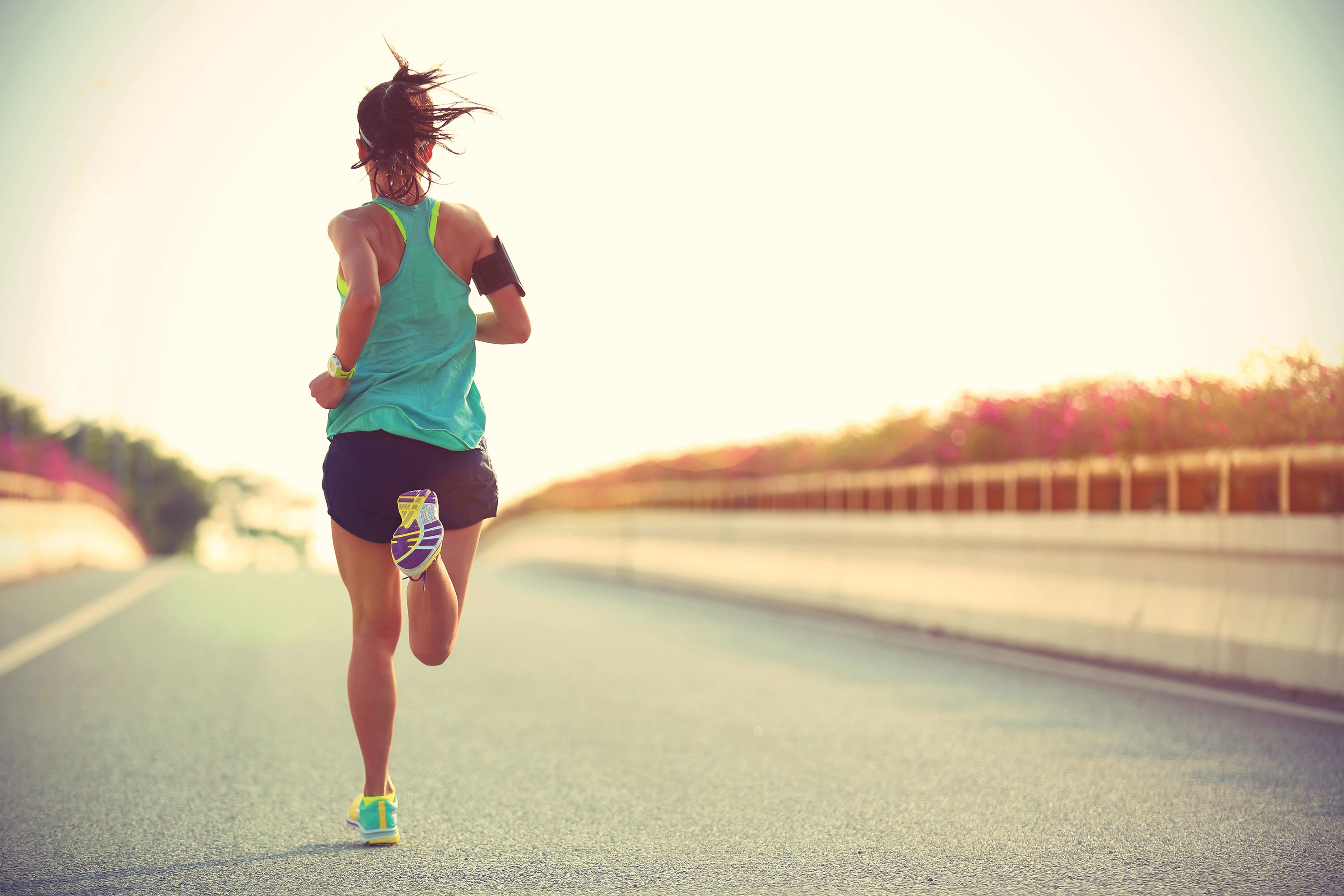 woman running a marathon